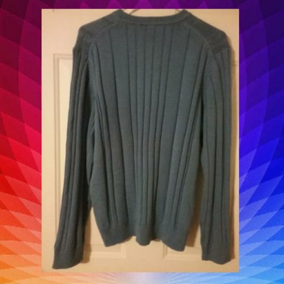 Warm Sweater. - Picture 2 of 2